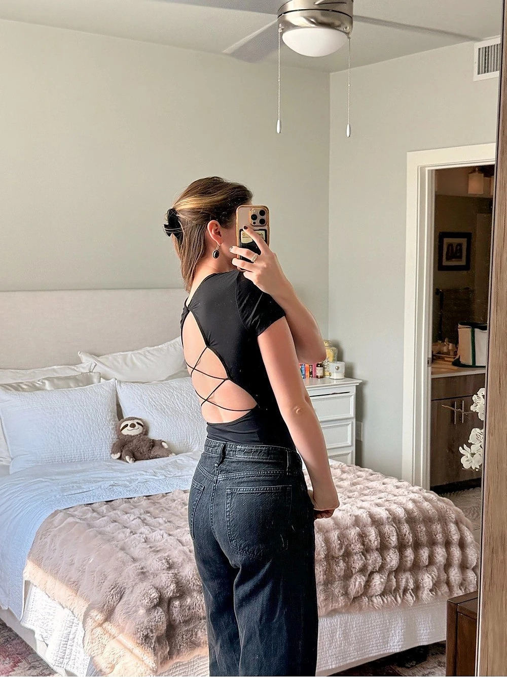 Le Lis Open Crisscross Back Bodysuit in Black Size Small